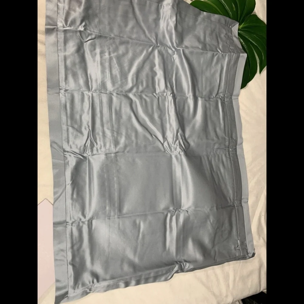 NIB [ 1 Standard ] Sham for Hudson Park‎ Embroidered Tile